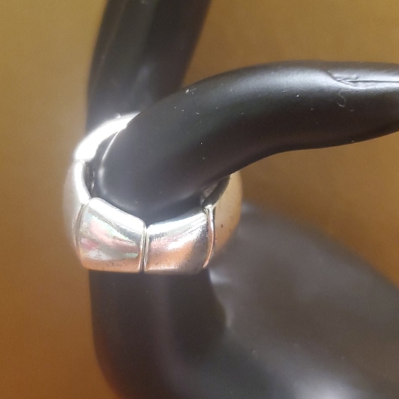 Statement Ring - Picture 5 of 5